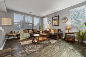 featured image of 1107 Shadowcrest Ln