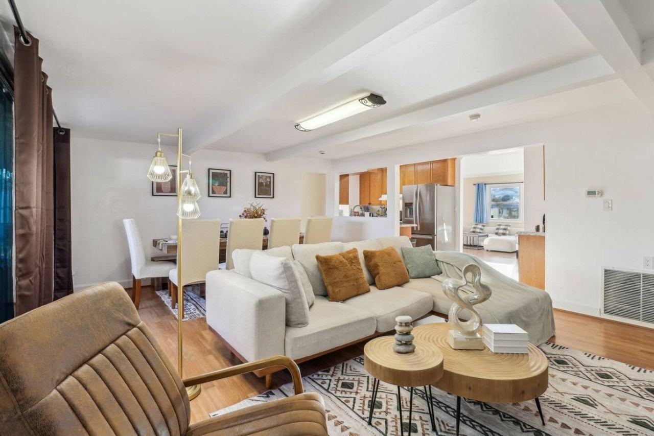 609 Carlsbad Street - Photo 4 of 52