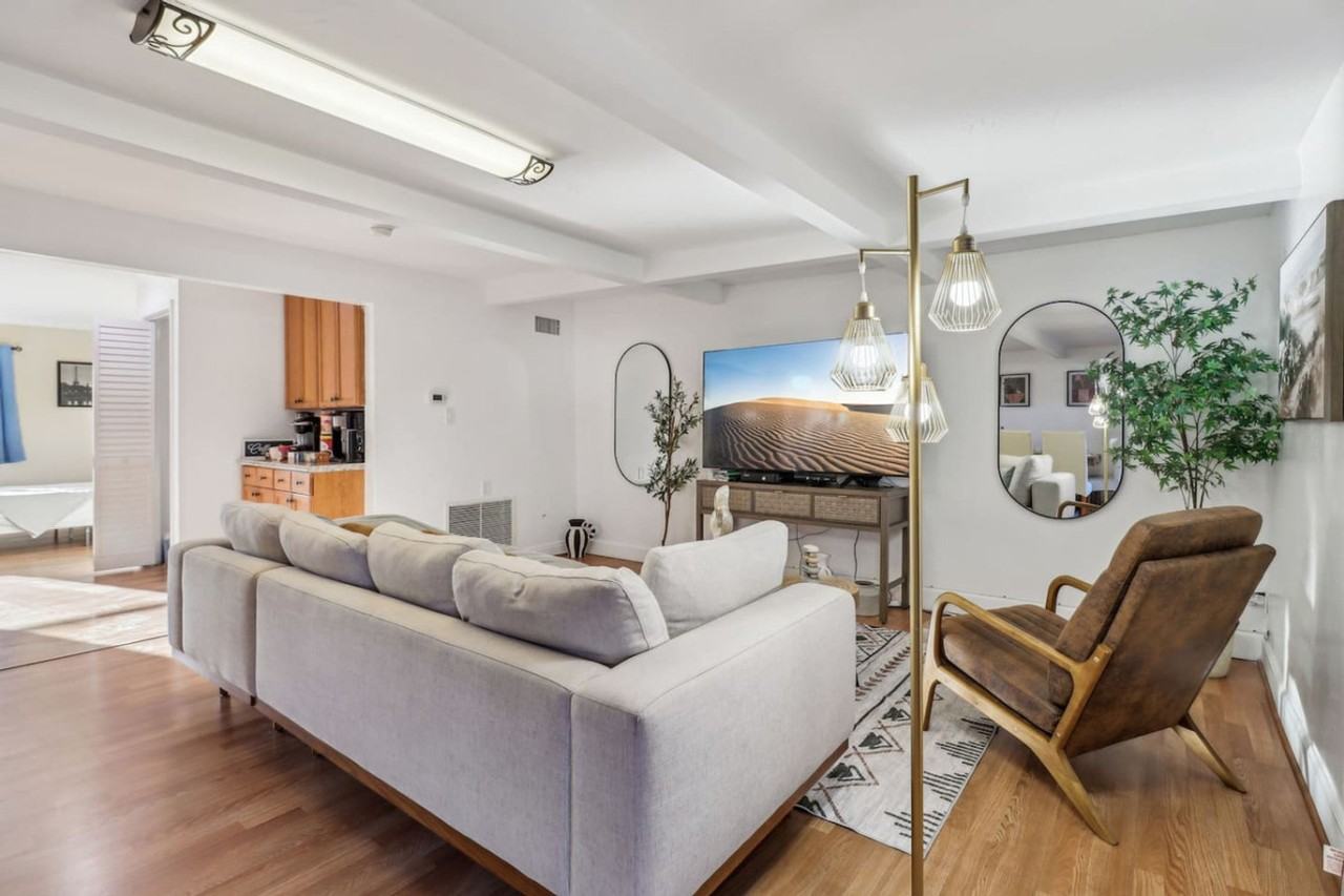 609 Carlsbad Street - Photo 5 of 52