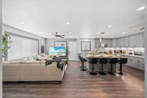 featured image of 10983 Parkdale Ave