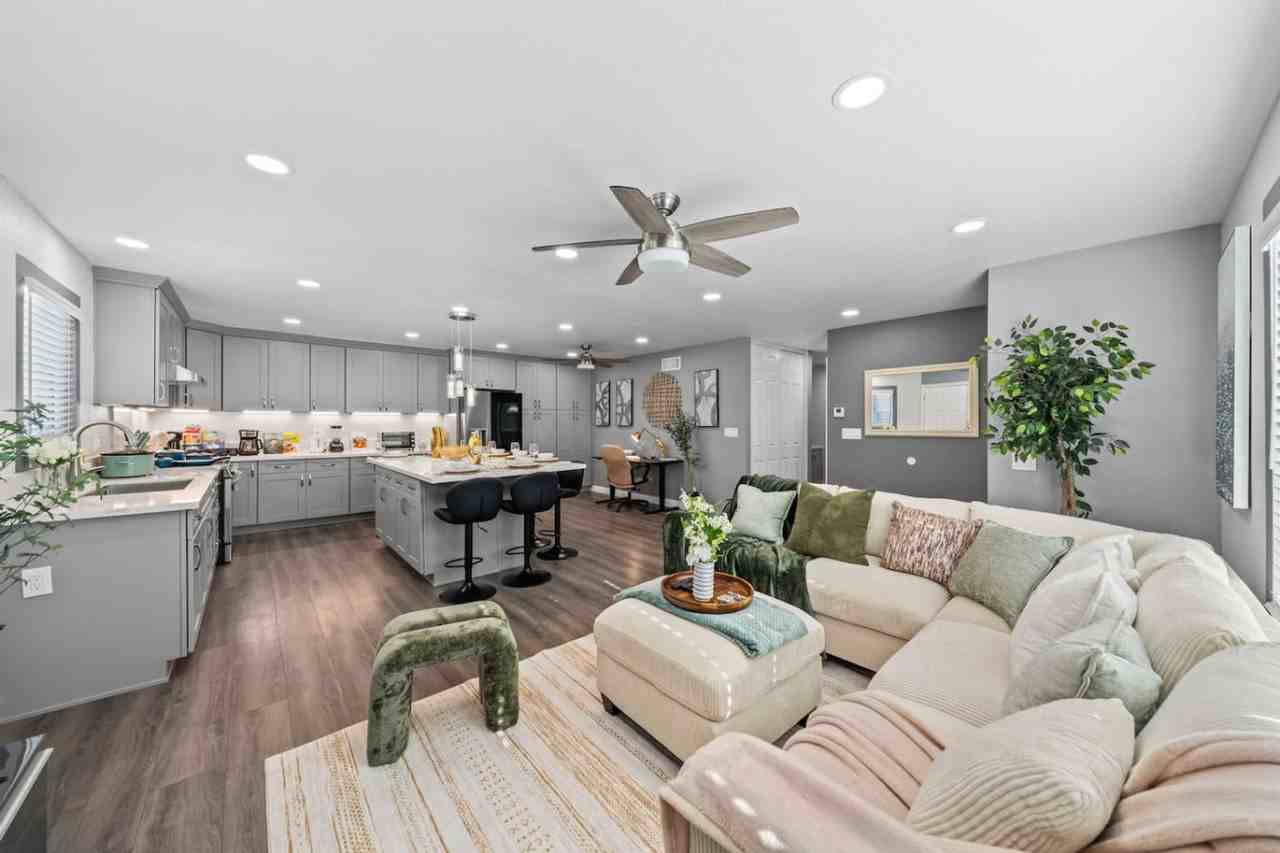 10983 Parkdale Ave #1283139P - Photo 3 of 33