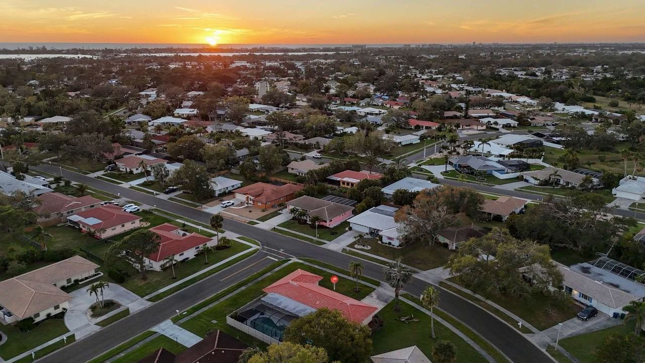 7423 Dickens Dr #1284302P - Photo 6 of 47