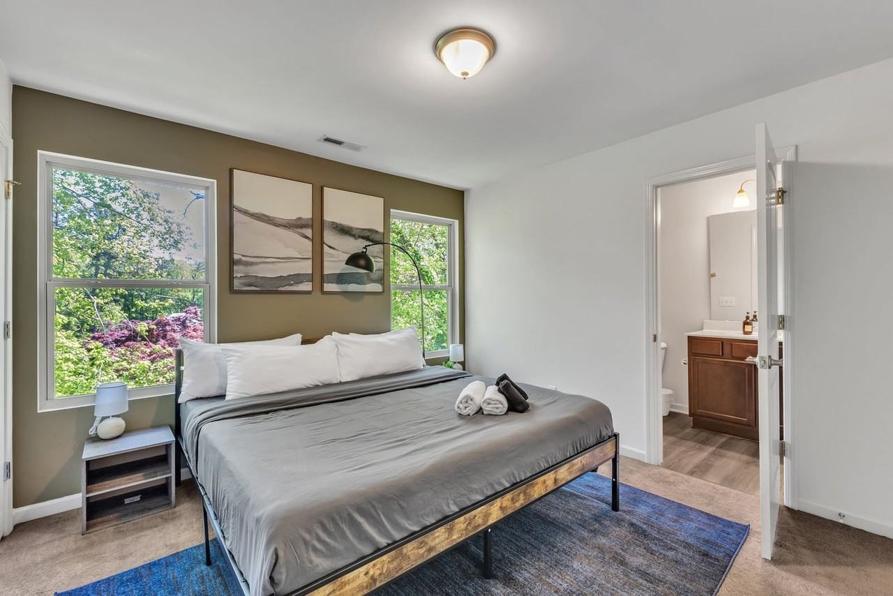 229 Socket St #1284655P - Photo 5 of 43