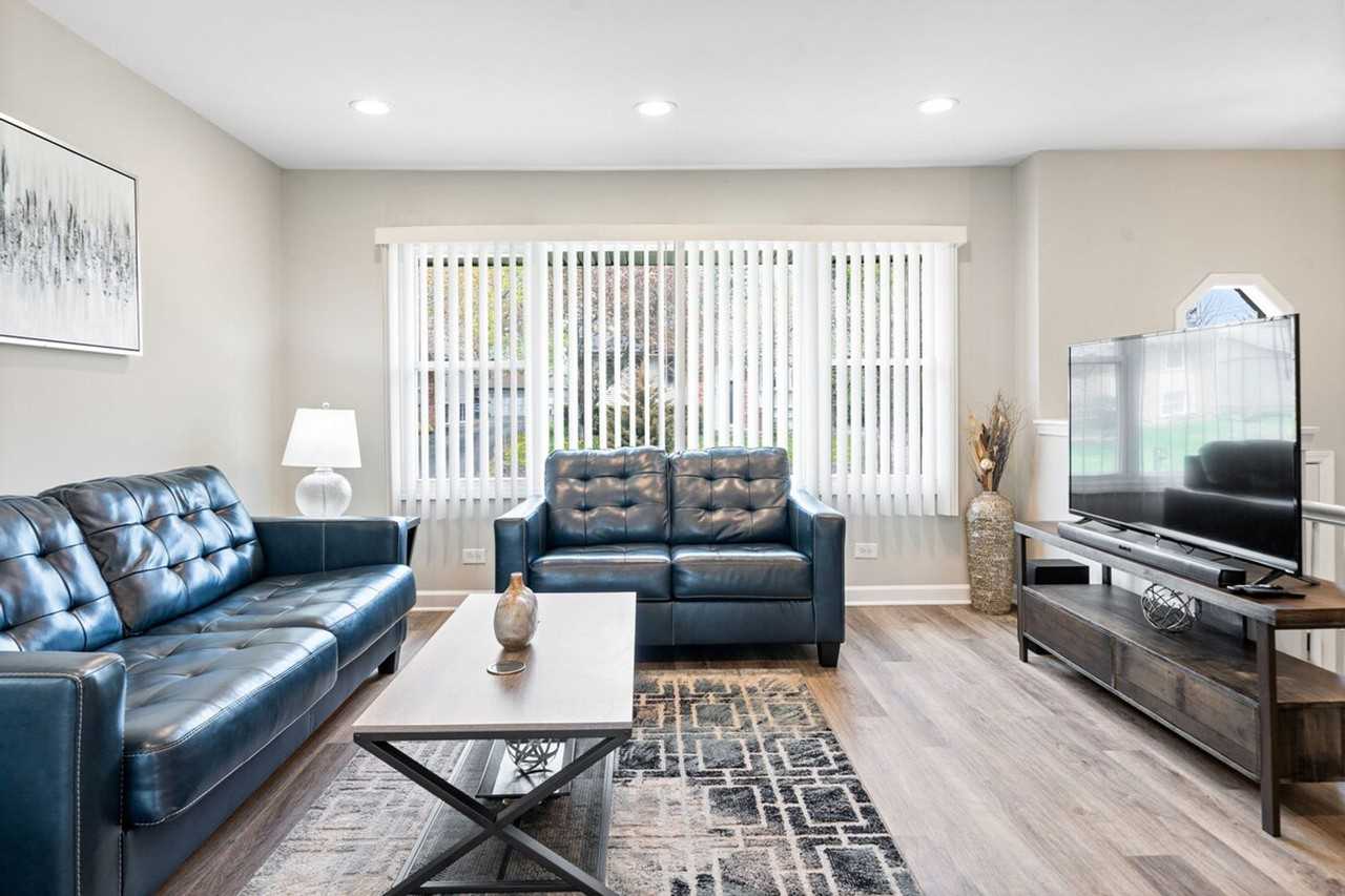 804 Willow St #1285016P - Photo 2 of 23