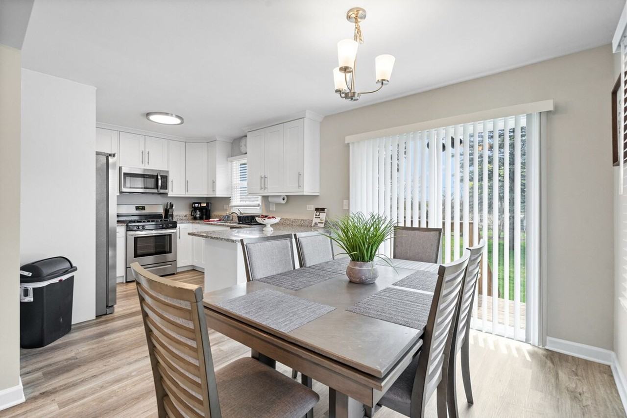 804 Willow St #1285016P - Photo 6 of 23