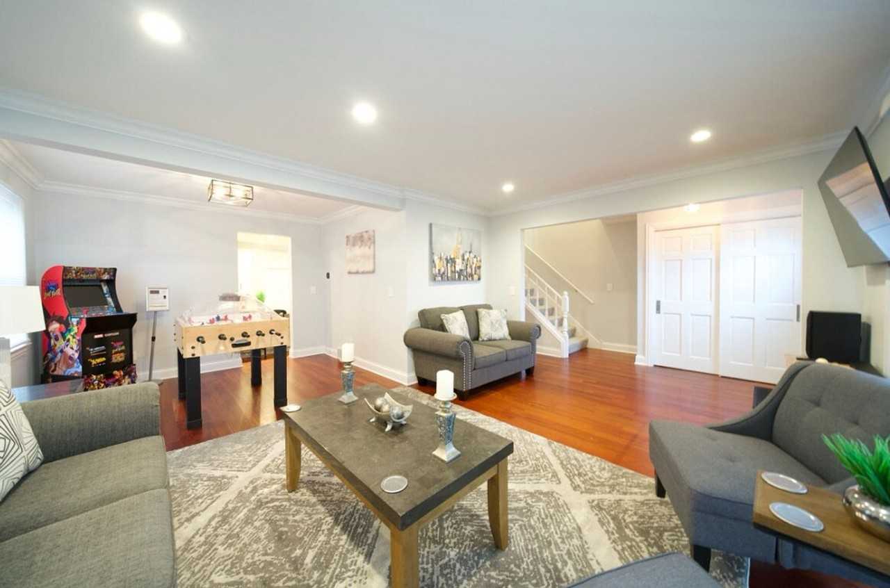 916920 Dean St #1285029P - Photo 4 of 17