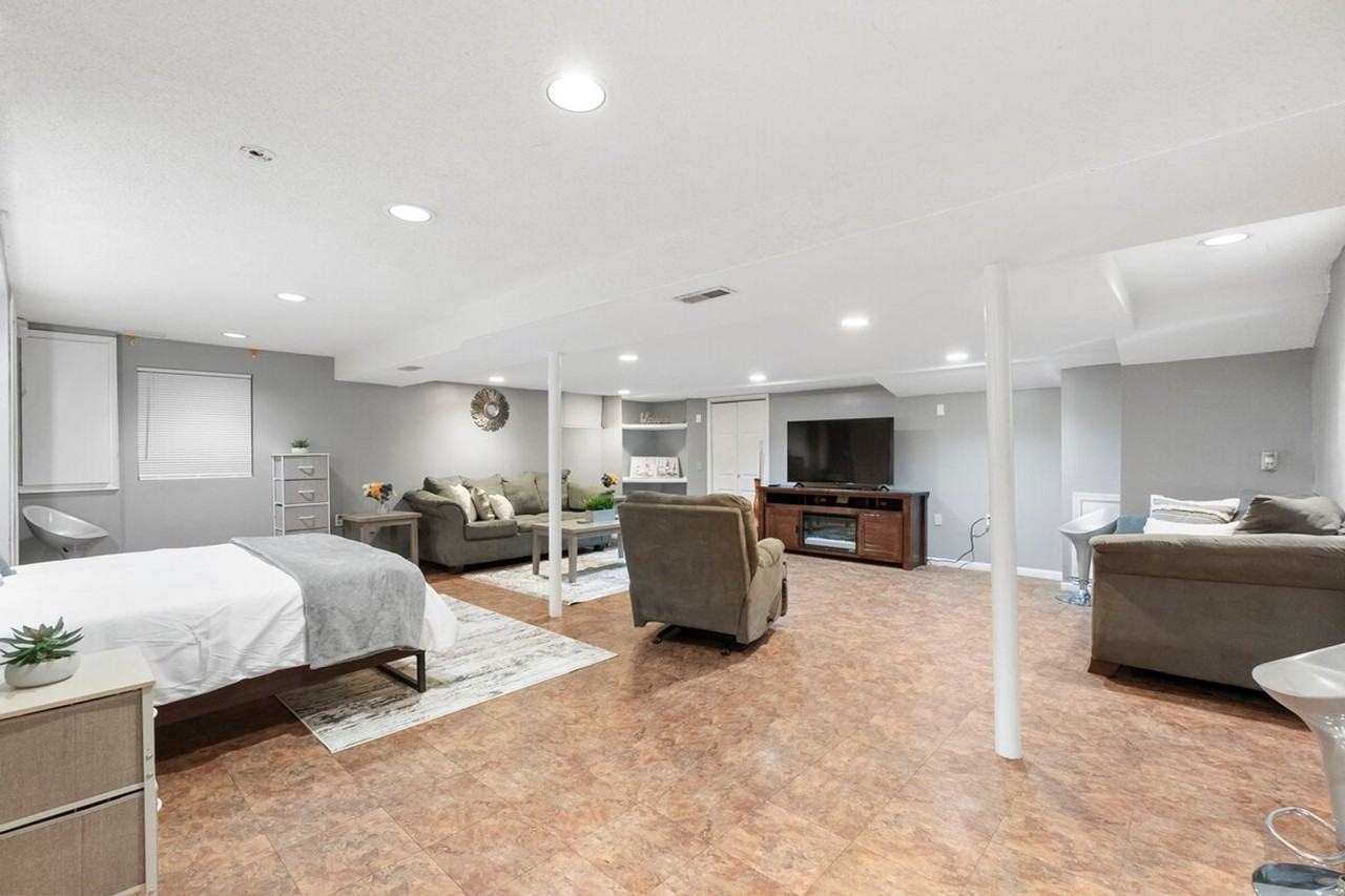 5000 190th St #1285036P - Photo 4 of 29