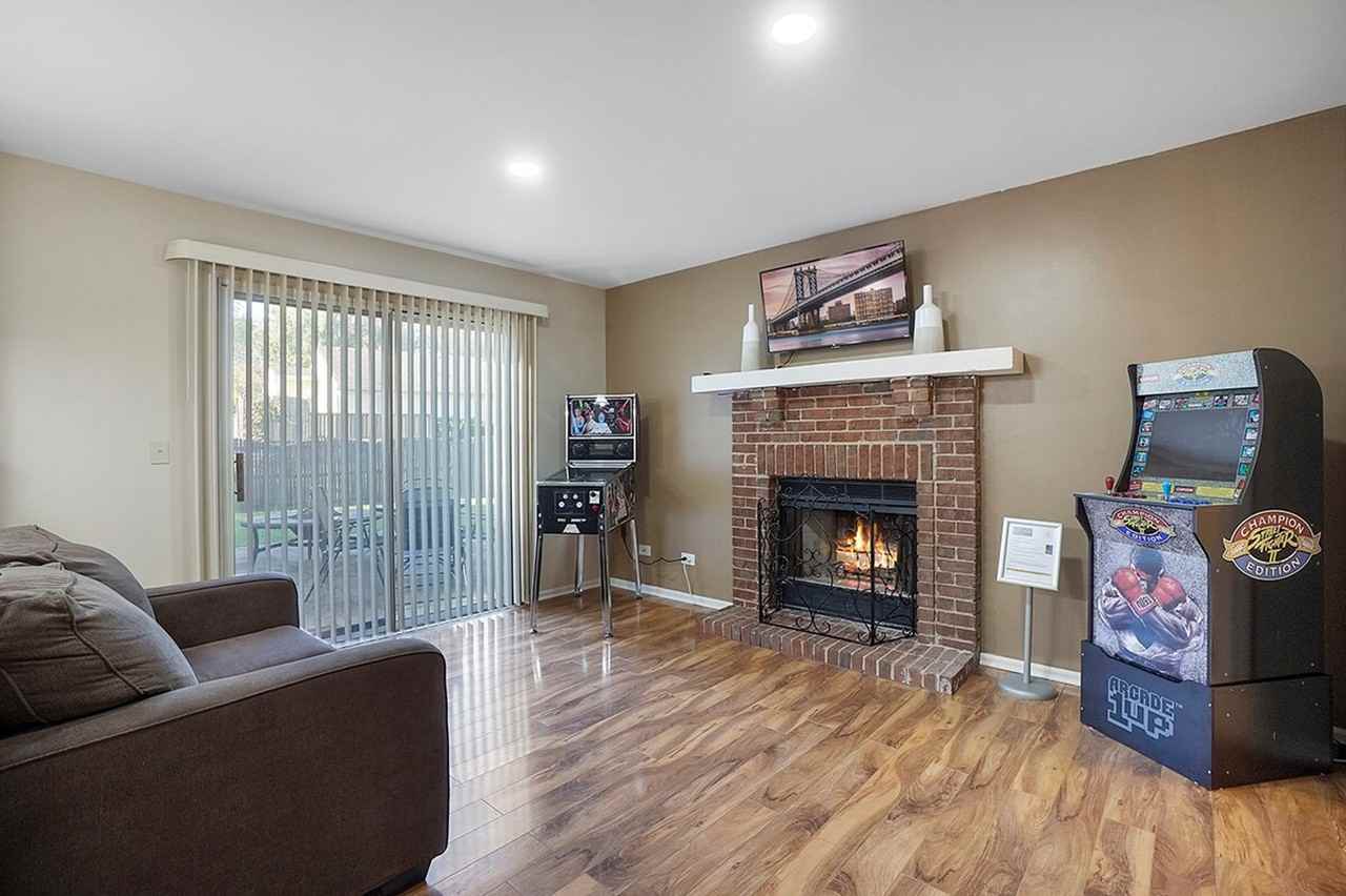 2323 Woodview Ln #1285057P - Photo 3 of 25