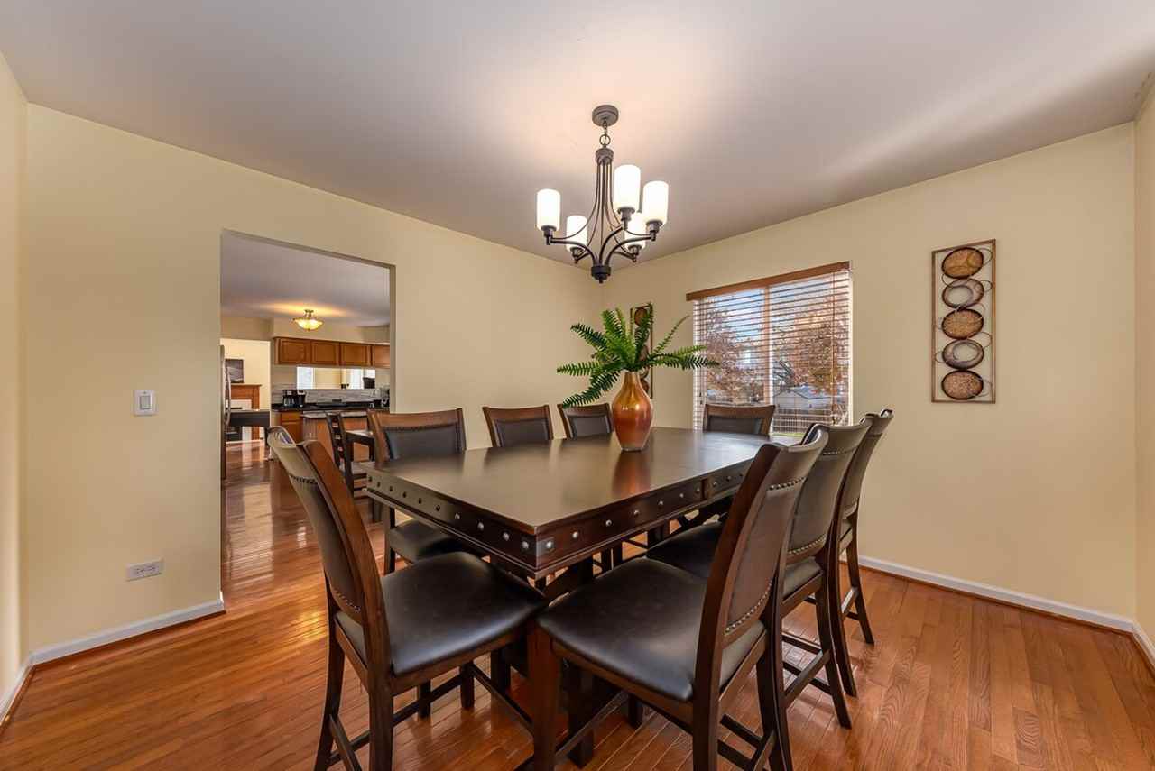 2484 Warm Springs Ln #1285077P - Photo 4 of 25