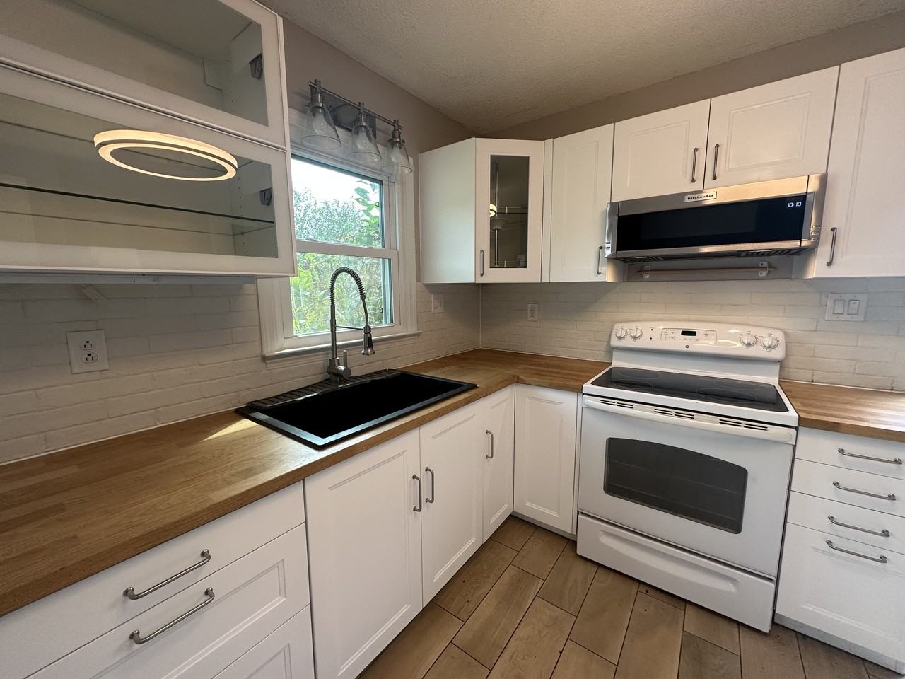 4985 Saponi Village Trl - Photo 3 of 25