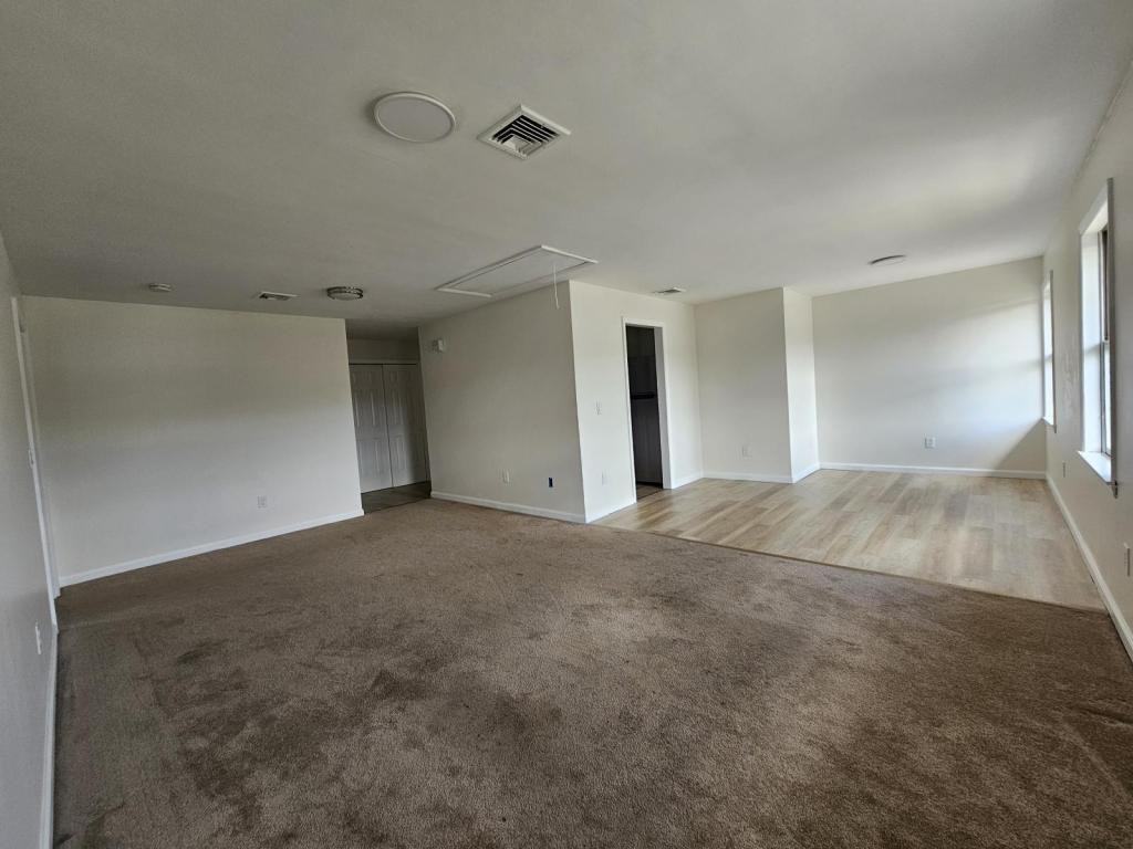 100 Quarry Rd - Photo 5 of 33