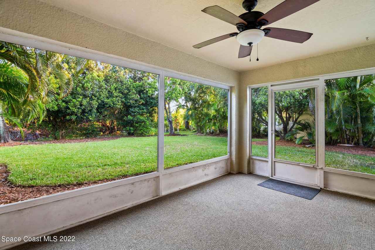 8000 Daventry Drive - Photo 3 of 10