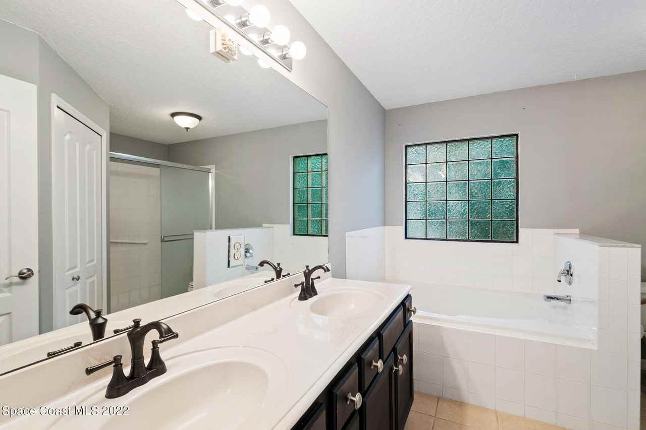 8000 Daventry Drive - Photo 2 of 10