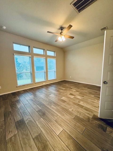 217 N Carson Cub Ct - Photo 3 of 8