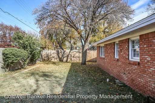 4622 28th St - Photo 2 of 23