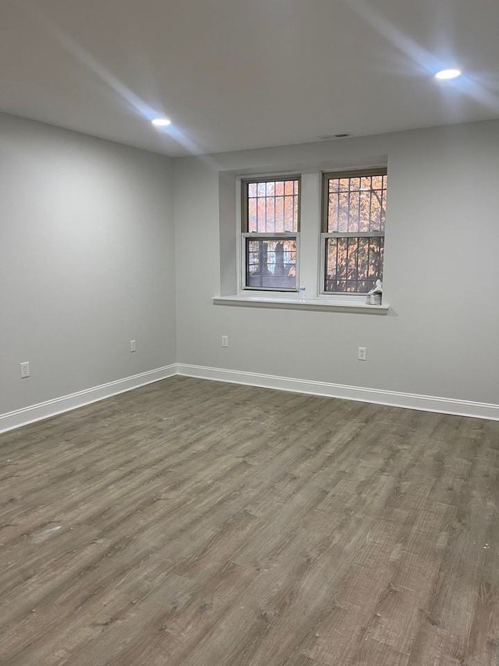 Stoneleigh Court Apartments - Photo 6 of 28