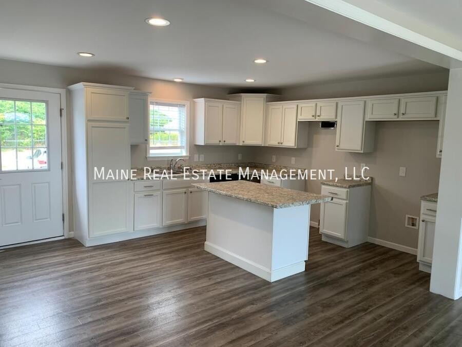 2289 Union St #3 - Photo 2 of 20