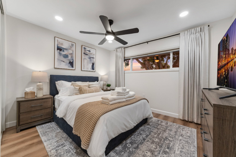 4440 Clairemont Dr #4442 - Photo 3 of 20