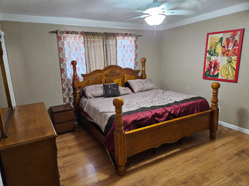 1605 S 12th Ave - Photo 4 of 12