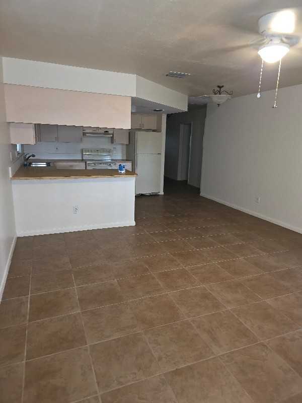 634 Hancock Bridge Pkwy - Photo 3 of 17