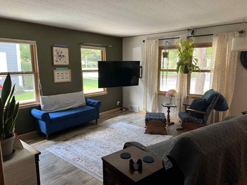 717 Beaver St #717 - Photo 3 of 16