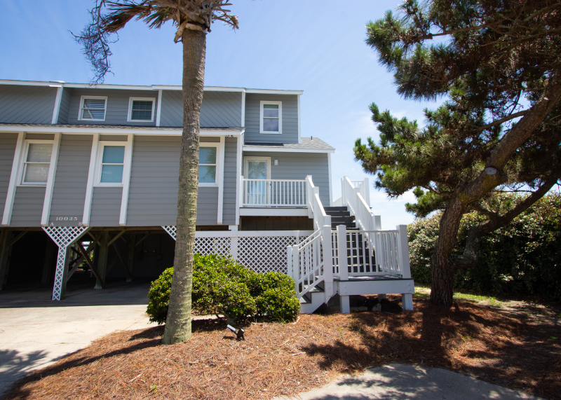 10035 Seabreeze Drive #B - Photo 2 of 18