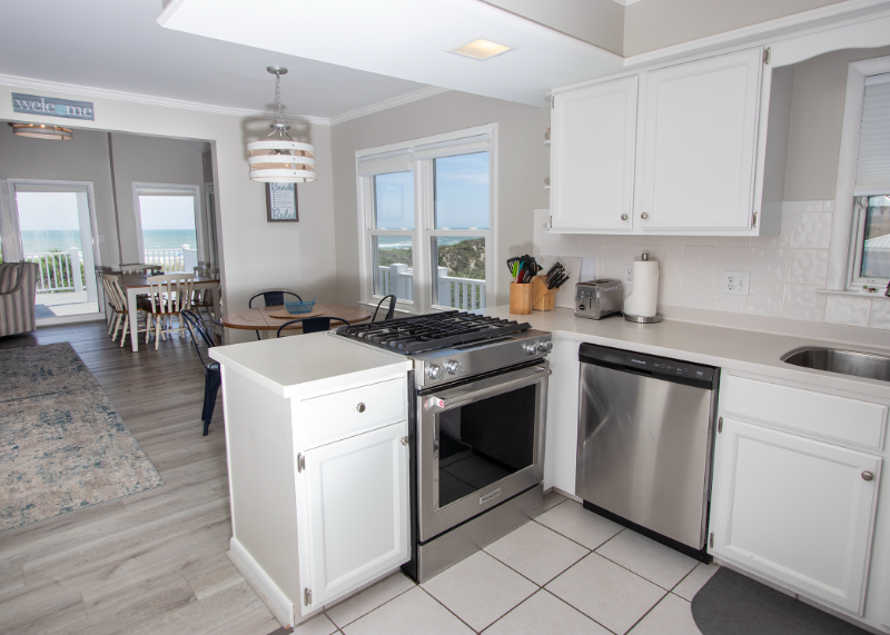 10035 Seabreeze Drive #B - Photo 3 of 18