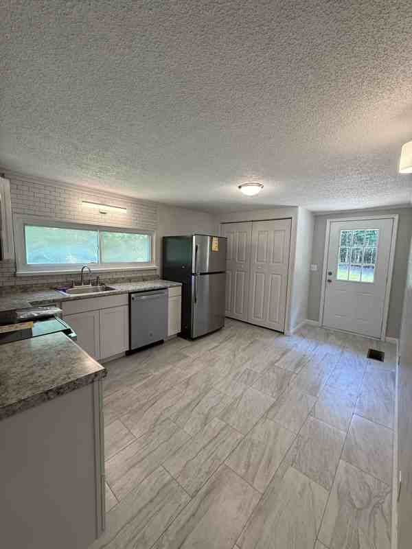 8257 County Line Rd - Photo 2 of 10