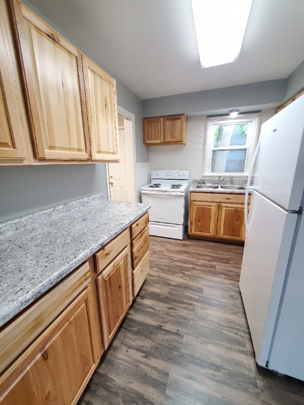 425 N Blanchard St - Photo 2 of 20