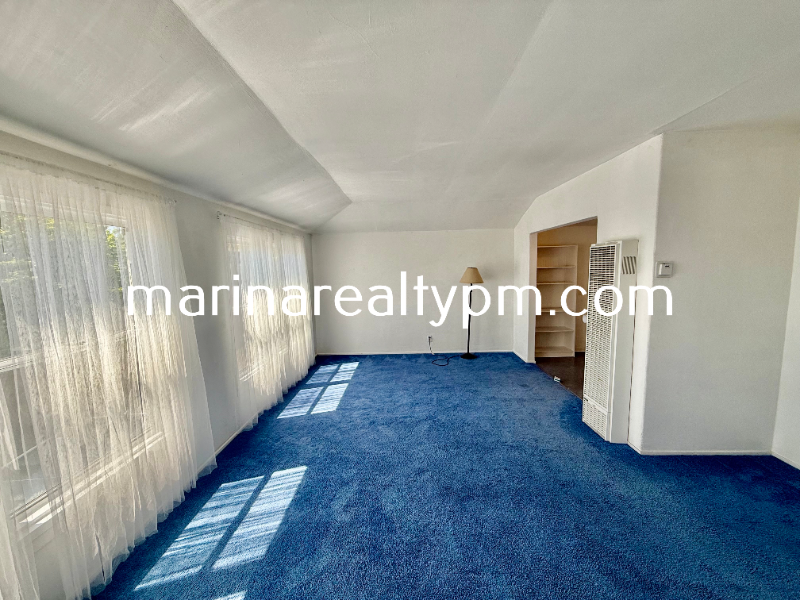 1716 Marin St #B - Photo 5 of 28