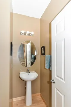 2411 121st Cir Ne #D - Photo 4 of 20