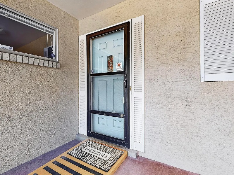 1104 California St Ne - Photo 2 of 12
