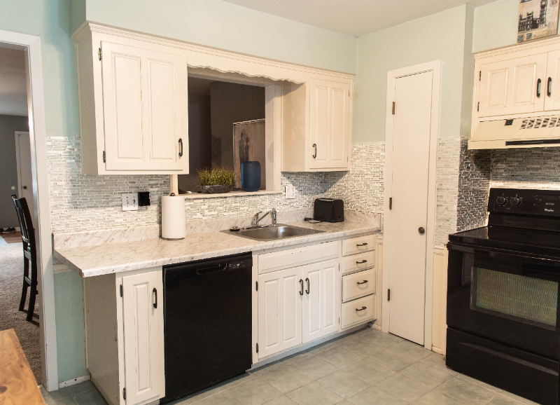 462 W 104th St #B - Photo 2 of 16