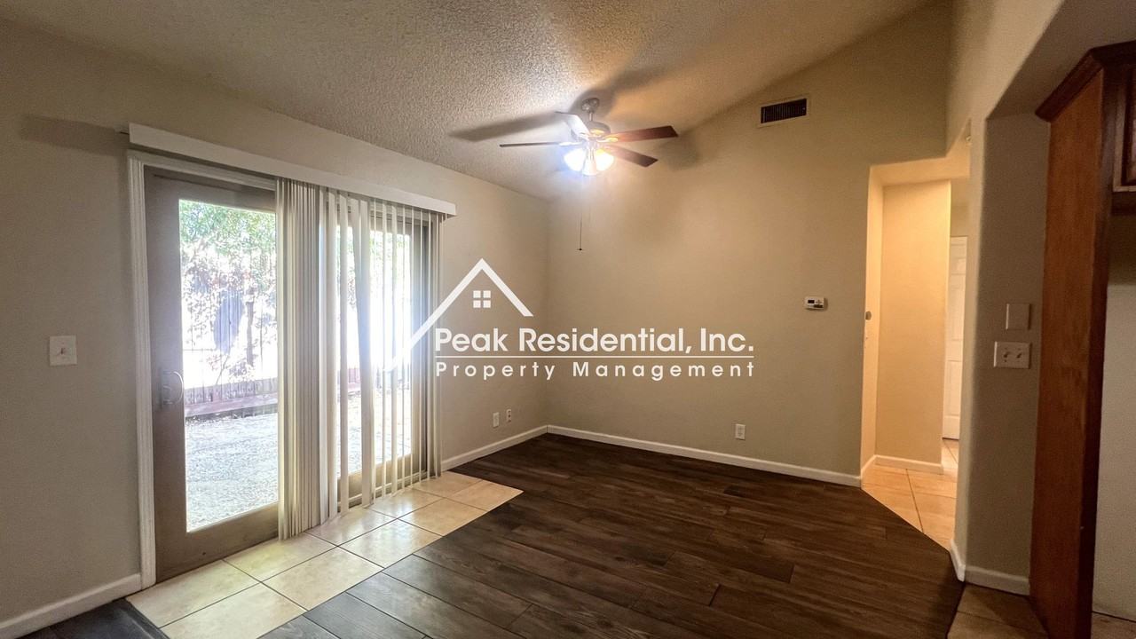 4978 Saddlerock Way - Photo 5 of 18