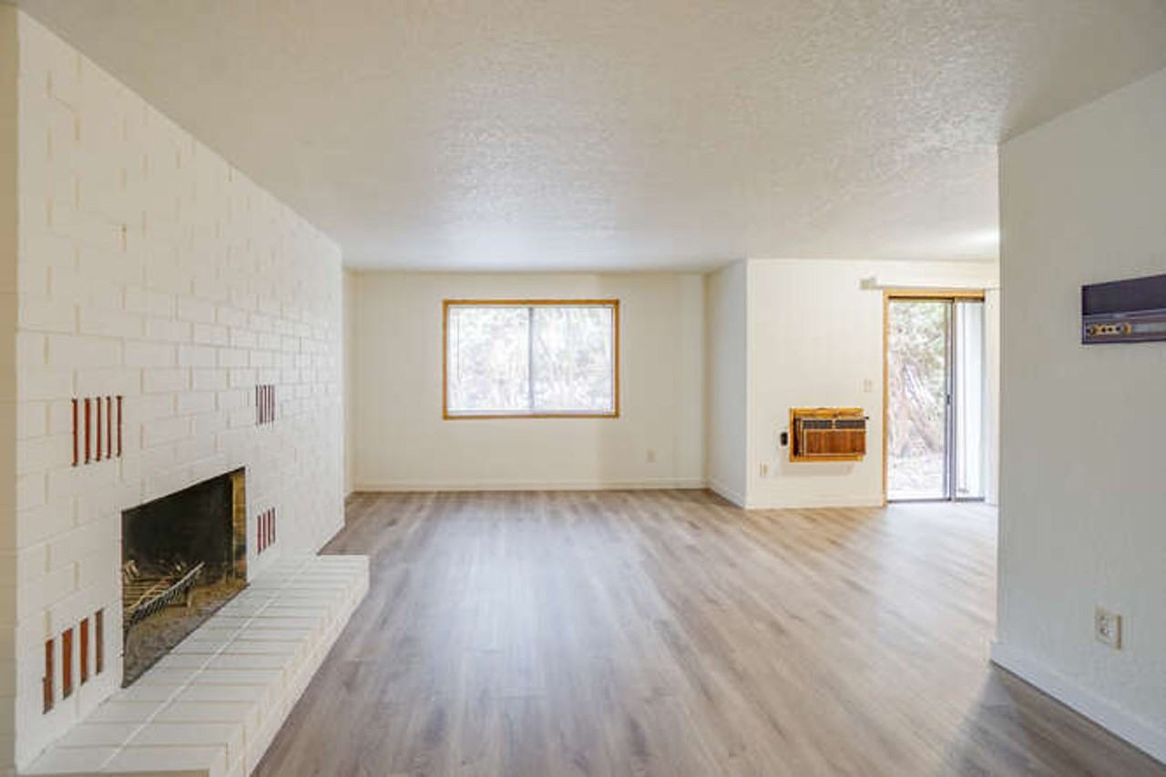 Hidden Pines Apartments - Photo 3 of 28