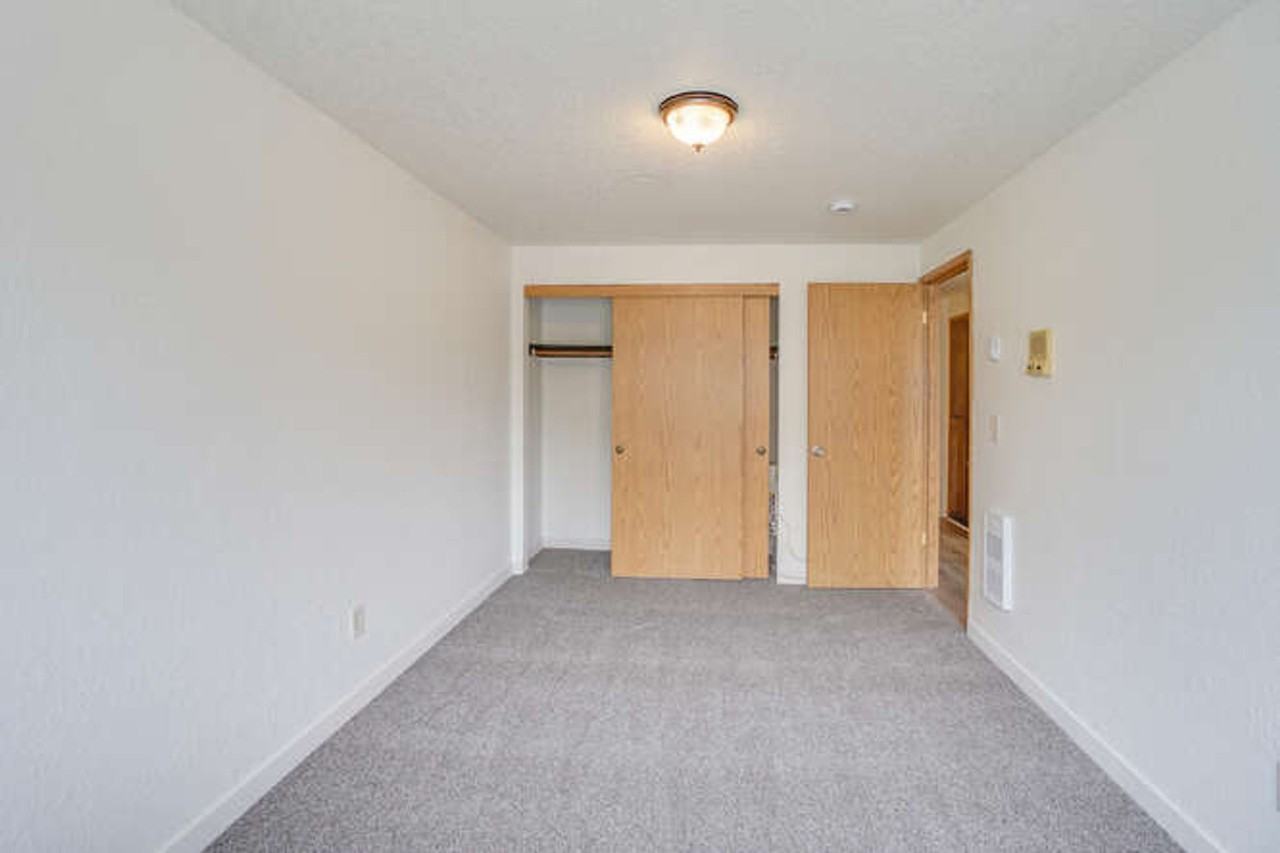 Hidden Pines Apartments - Photo 6 of 28