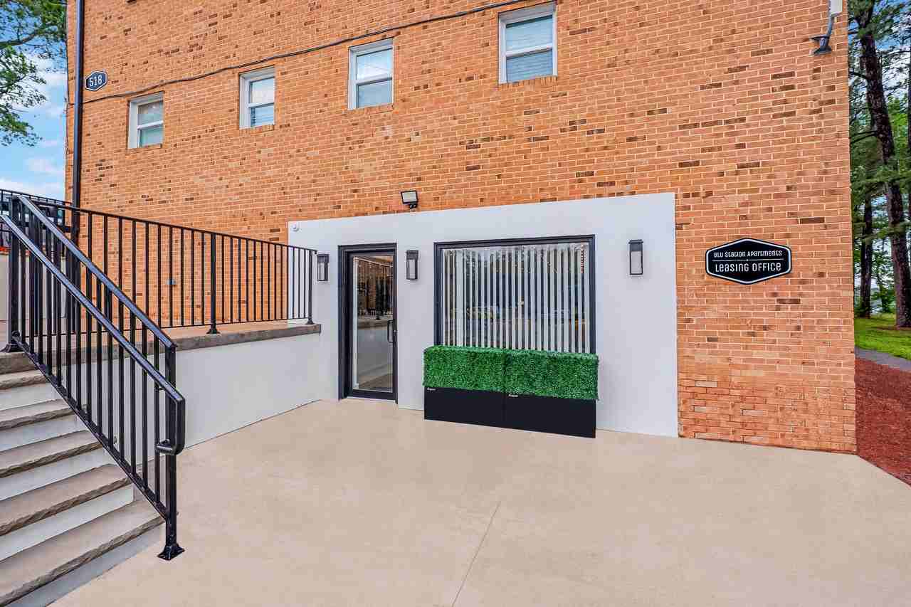 BLU Station Apartments - Photo 6 of 61