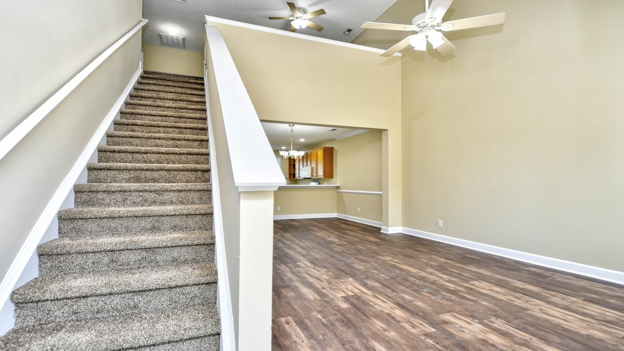 6172 Catalina Dr #214 - Photo 4 of 28