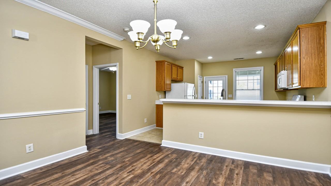 6172 Catalina Dr #214 - Photo 7 of 28