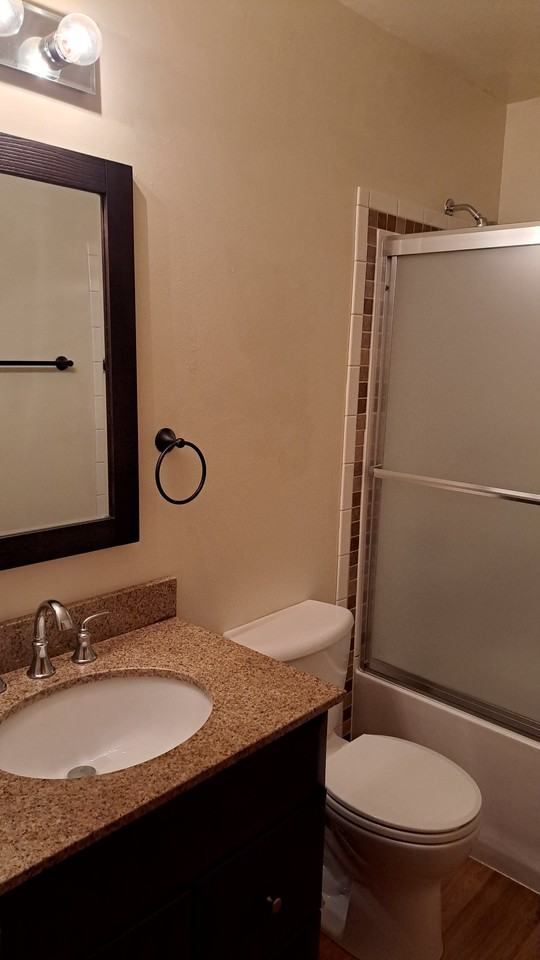 1519 Almond St Sw - Photo 3 of 10