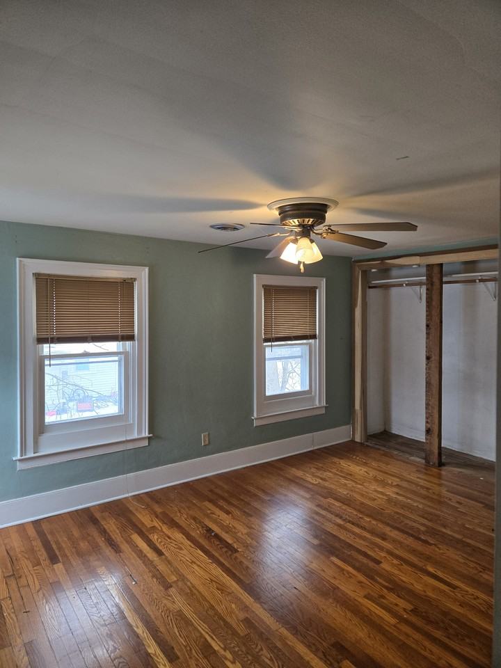 56 Bristol St #NA - Photo 2 of 11