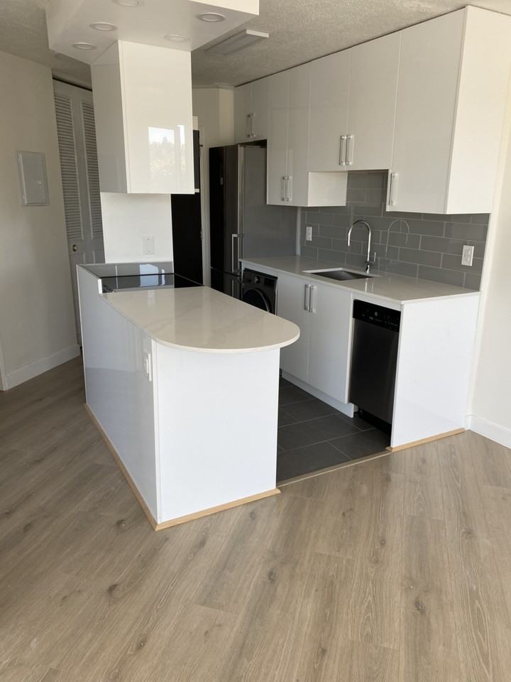 3707 W 7th Ave - Photo 3 of 4