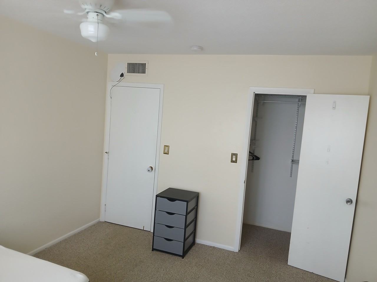 5950 North Federal Highway - Photo 2 of 8