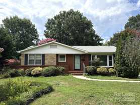 1521 Woodhill Ln - Photo 1 of 1