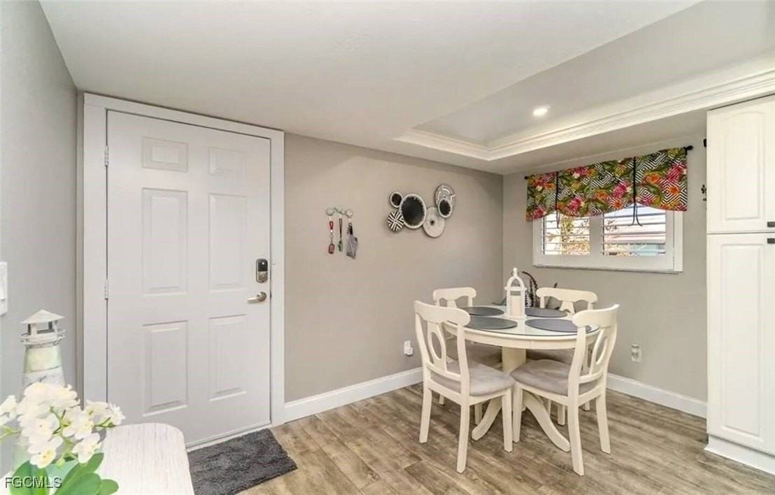 5255 Coronado Pkwy Apt 2 #2 - Photo 3 of 40