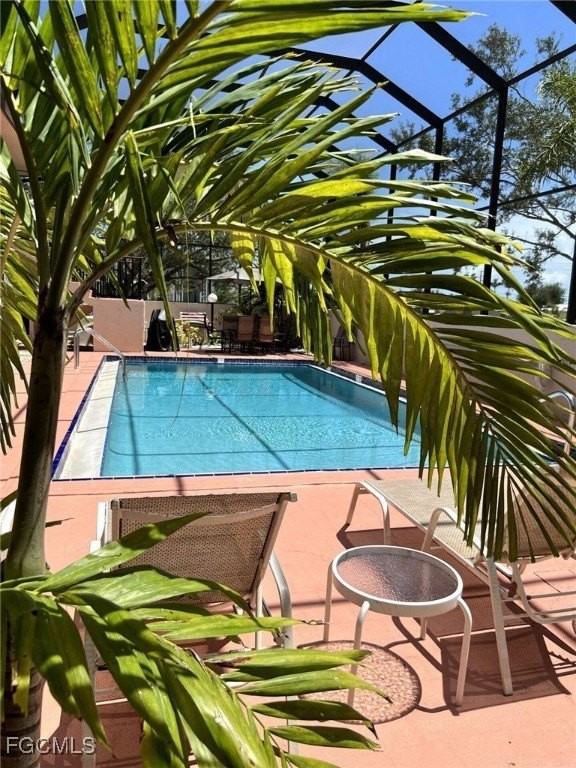 5255 Coronado Pkwy Apt 2 #2 - Photo 7 of 40