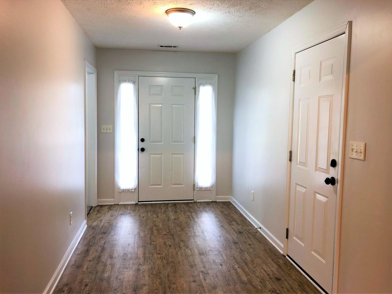 122 Goudy Ct - Photo 4 of 30