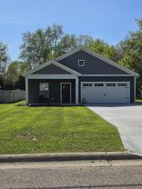817 Moore St - Photo 1 of 1