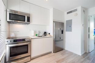 285 Sunrise Dr #210 - Photo 1 of 1