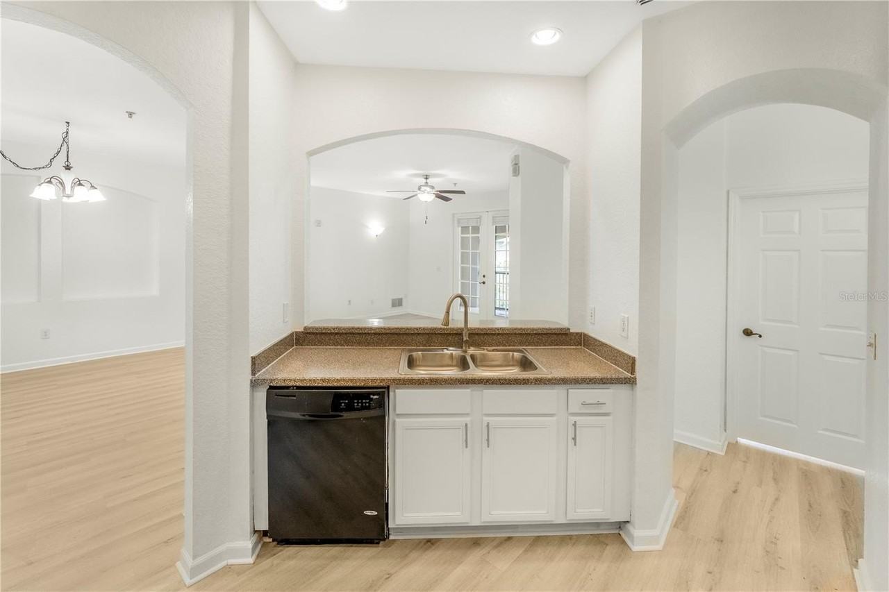 3351 Whitestone Cir #304 - Photo 4 of 19